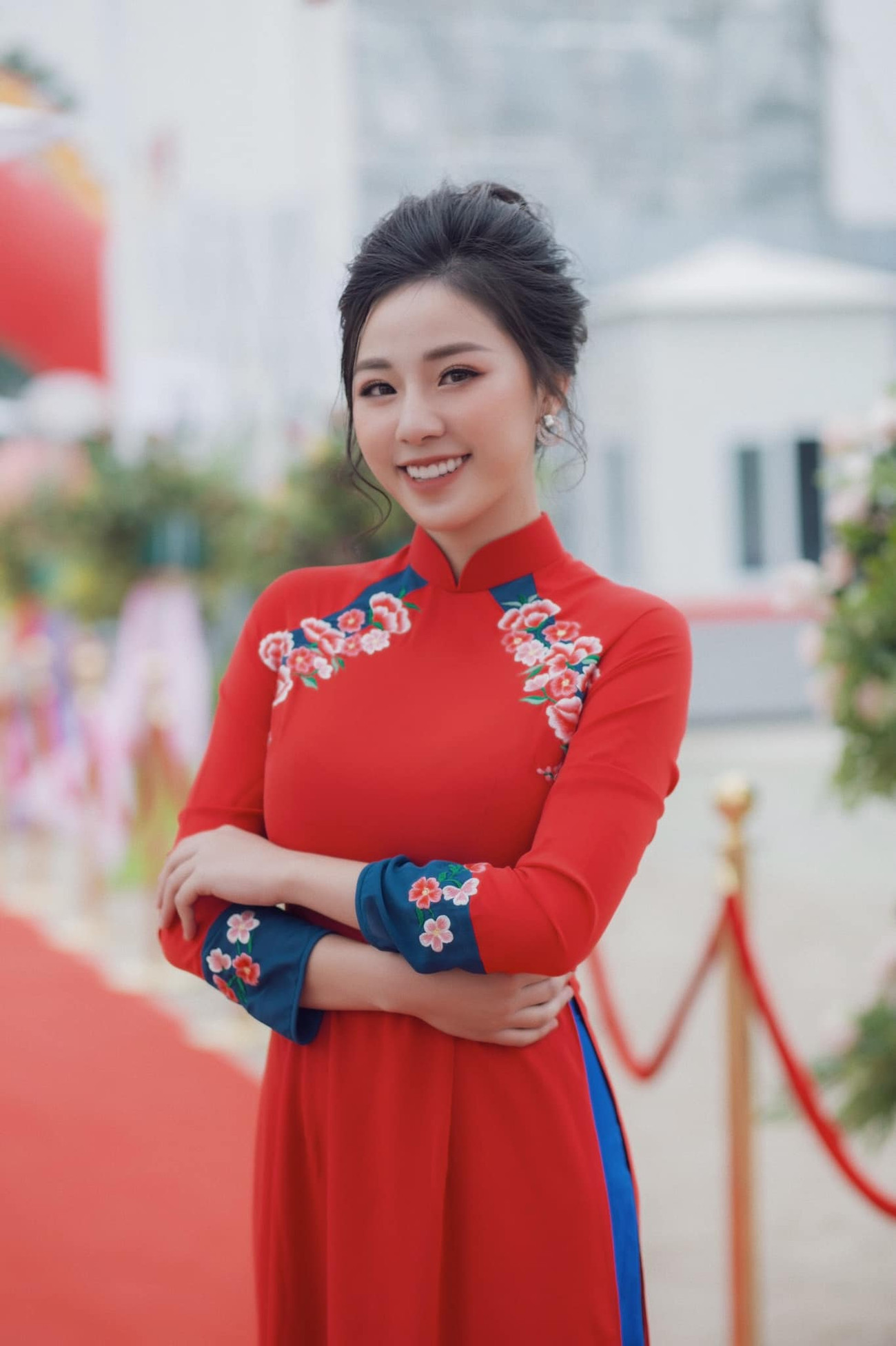 Cô MC 9X khiến hàng ngàn game thủ “cảm nắng“ ảnh 3