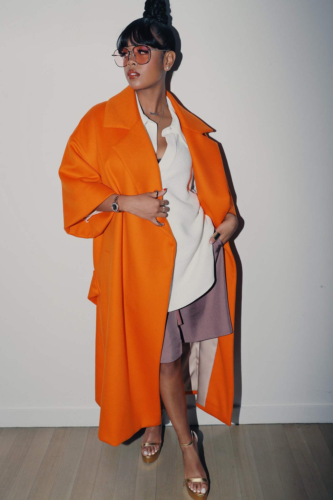 Thảm đỏ Quả cầu Vàng: Người tạo dáng trên giường, kẻ mở tiệc đồ ăn nhanh ảnh 11