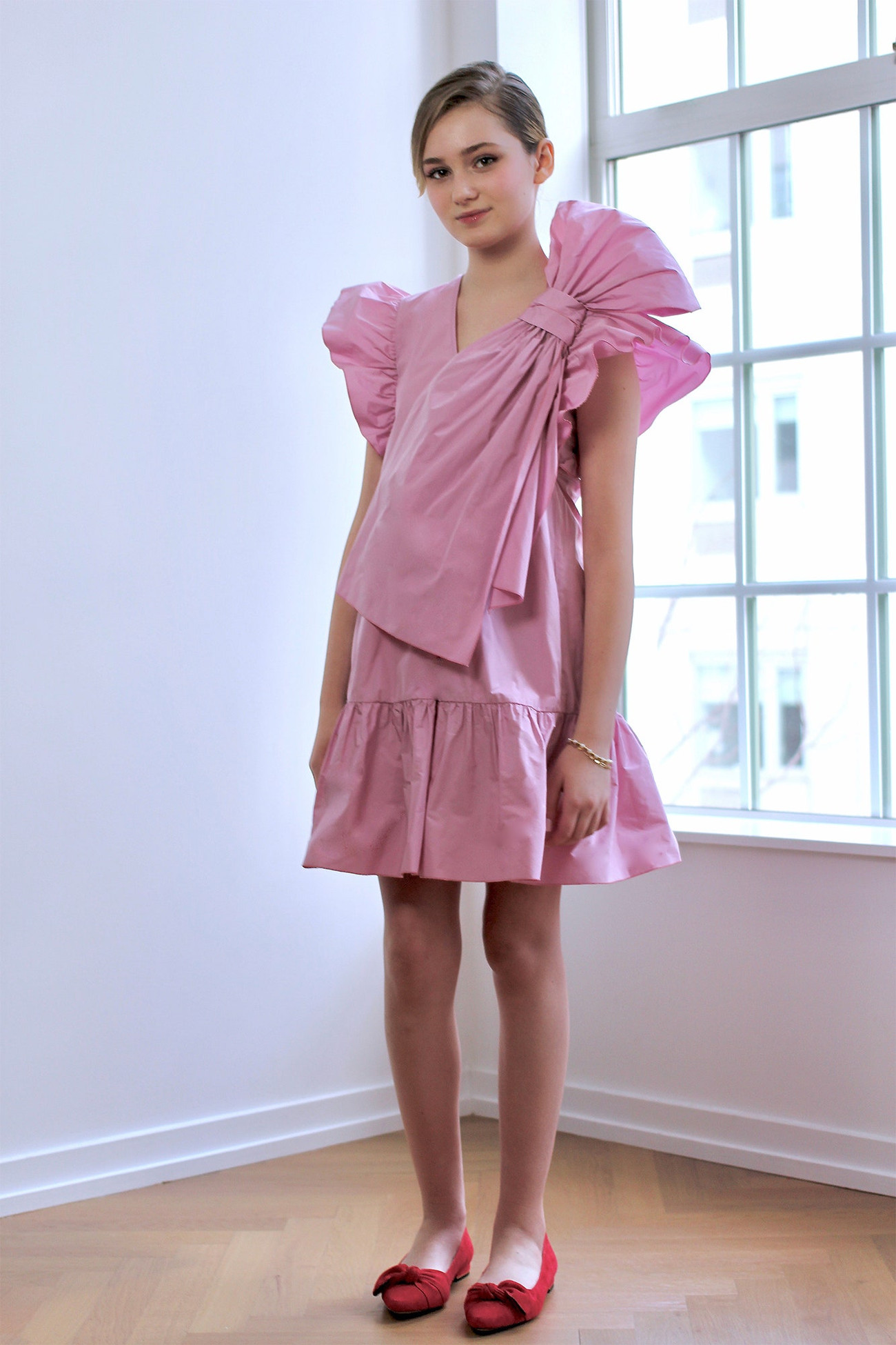 Thảm đỏ Quả cầu Vàng: Người tạo dáng trên giường, kẻ mở tiệc đồ ăn nhanh ảnh 32