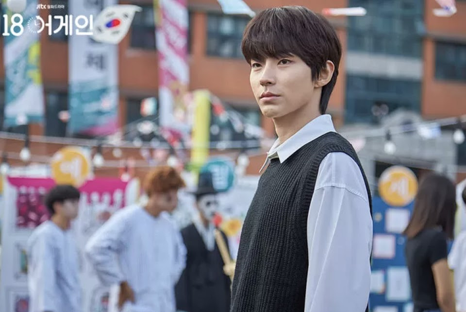 Nhưng sau đó đã trở thành một người bạn tốt. Từ “18 Again” đến “True Beauty”: Hwang In Yeop hóa “trai hư” nhưng quá đáng yêu khiến fangirl “u mê“ ảnh 3