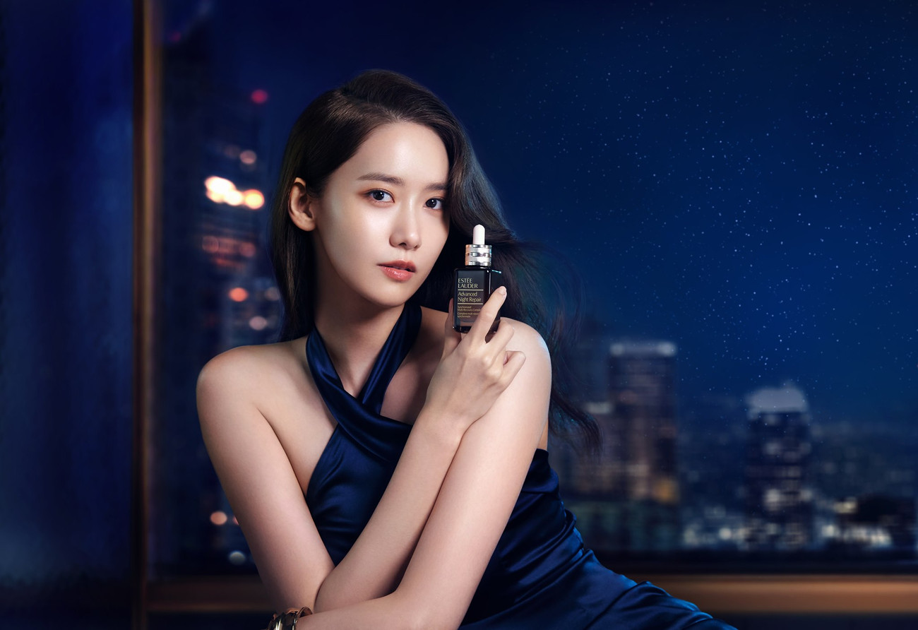 Yoona vừa trở thành nàng thơ mới của Estée Lauder Nhóm nhỏ của SNSD tái ký hợp đồng, fan kêu gọi SM cho thần tượng “comeback” ngay lập tức ảnh 2