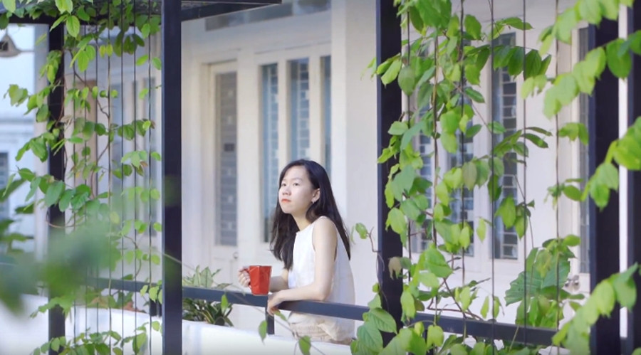 Với Hiền Trang, văn chương là nơi thể hiện bản ngã của mình - Ảnh: NVCC Nhà văn Hiền Trang: “Muốn làm tri kỷ của thằng hề, lại trở thành bạn đường của vua Lear” ảnh 1