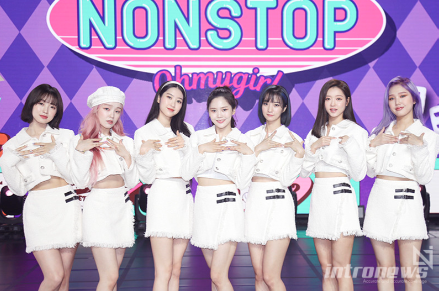 Oh My Girl thành công rực rỡ với album mới Thêm lý do để fan nổi cáu với nhà YG: BLACKPINK rớt khỏi Top 3 nhóm nhạc hàng đầu K-Pop ảnh 2
