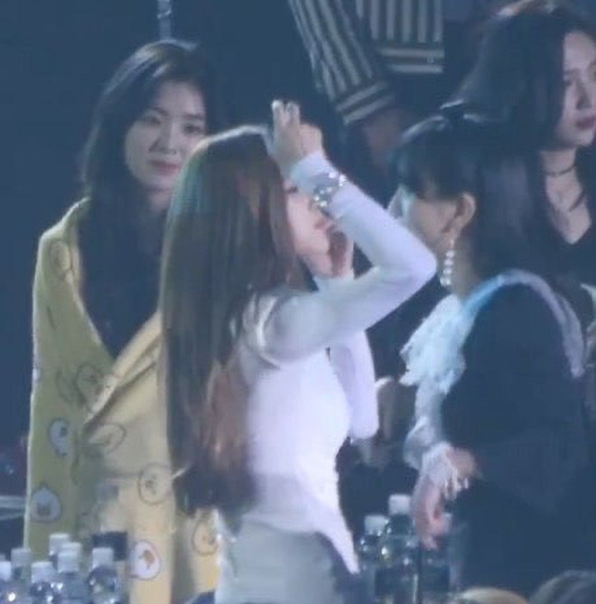 Rosé đích thị idol "đào hoa" nhất K-Pop: Dính tin đồn hẹn hò với toàn sao hạng A mới sốc ảnh 14