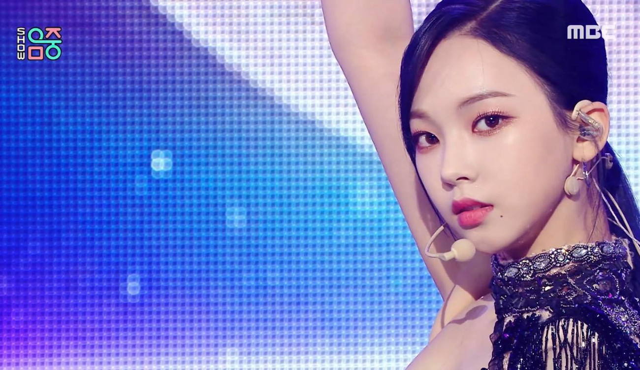 Chỉ cần để tóc mái thưa, Karina (aespa) khiến netizen phải công nhận “mỹ nhân thế hệ mới“ ảnh 3