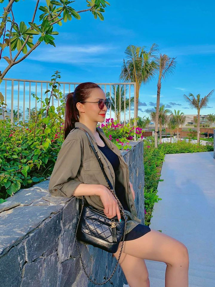 Nữ diễn viên chia sẻ hình ảnh đang du lịch tại Cam Ranh, Nha Trang Lưu Đê Ly nói gì trước thông tin bị giang hồ đánh đập, đòi nợ 4 triệu ảnh 4