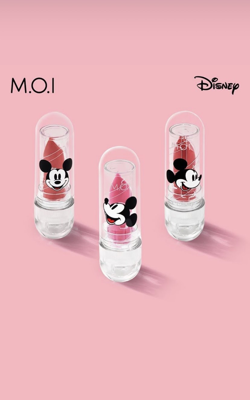Milk - Candy - Cookie là tên của những thỏi son Hợp tác cùng “ông hoàng giải trí” Disney, Hà Hồ mang thương hiệu Việt Nam ra nước ngoài ảnh 3