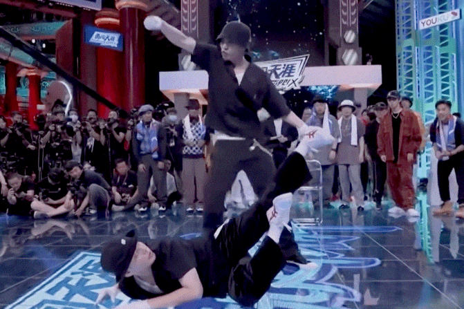 Màn trình diễn của cả hai đã nhận rất nhiều lời khen ngợi