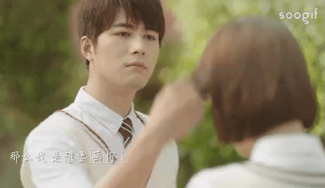 hay mắng yêu... thì Trần Học Đông cũng chỉ có một biểu cảm. hay mắng yêu... thì Trần Học Đông cũng chỉ có một biểu cảm.