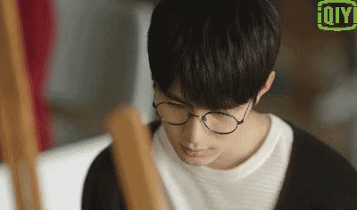 Ơn giời... anh ấy vẫn còn chớp mắt để thấy là cơ mặt chưa liệt hết. Ơn giời... anh ấy vẫn còn chớp mắt để thấy là cơ mặt chưa liệt hết.