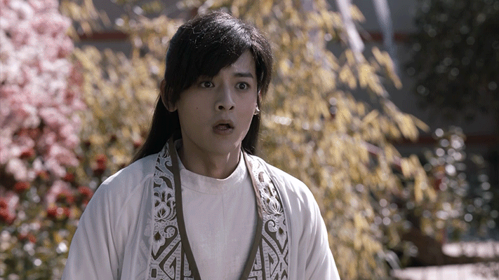 Nếu như ở bản cũ, phân cảnh Đoàn Dự và Vương Ngữ Yên gặp nhau được khen ngợi thì ở bản 2021 khán giả chỉ muốn &quot;bật ngửa&quot; vì bất ngờ.