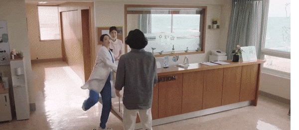 Kết quả của việc đụng tới người của chị, chị tát lật mặt là có thật!!! Kết quả của việc đụng tới người của chị, chị tát lật mặt là có thật!!!