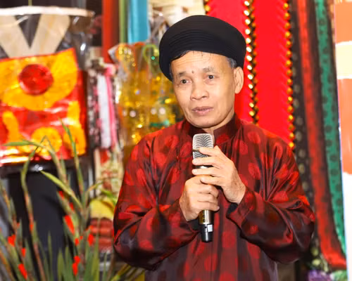Chuyên gia văn hóa Bùi Xuân Đính chia sẻ về một số đặc trưng của Tết cổ truyền. Chuyên gia văn hóa Bùi Xuân Đính chia sẻ về một số đặc trưng của Tết cổ truyền.