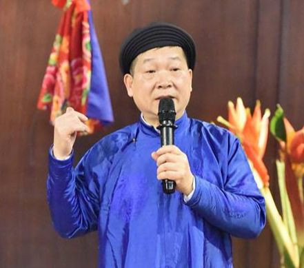 Ông Trần Đoàn Lâm- chuyên gia nghiên cứu về áo dài. Ông Trần Đoàn Lâm- chuyên gia nghiên cứu về áo dài.