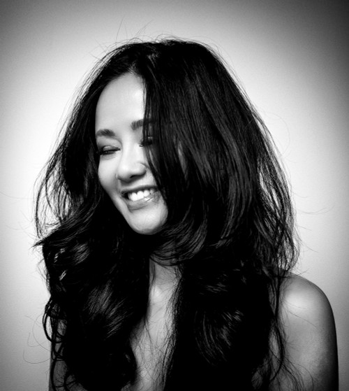 Ảnh bán khỏa thân của Hồng Nhung do bạn trai kiến trúc sư người Đức trưng bày tại triển lãm. Ảnh bán khỏa thân của Hồng Nhung do bạn trai kiến trúc sư người Đức trưng bày tại triển lãm.