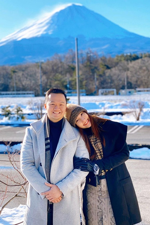 Diễm My 9X và bạn trai Vinh Nguyễn. Ảnh: FBNV. Diễm My 9X và bạn trai Vinh Nguyễn. Ảnh: FBNV.