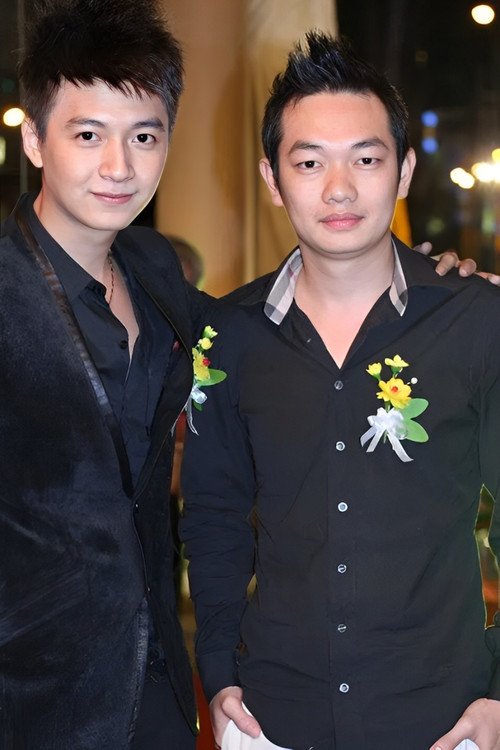 Ngô Kiến Huy và Đỗ Quang Chí đồng hành cùng 17 năm. Ngô Kiến Huy và Đỗ Quang Chí đồng hành cùng 17 năm.