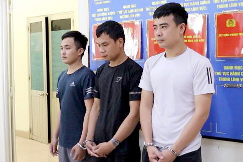 Các đối tượng Phan Văn Tài, Phan Văn Trọng và Phùng Văn Minh. Các đối tượng Phan Văn Tài, Phan Văn Trọng và Phùng Văn Minh.