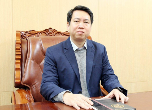 Chủ tịch UBND huyện Hoài Đức Nguyễn Hoàng Trường: Hiện tiến độ GPMB dự án đường Vành đai 4 đang rất 'đều tay', cắm mốc đến đâu họp dân đến đó. Khí thế này sẽ tiếp tục được áp dụng với các dự án trọng điểm của huyện như Đề án huyện lên quận. Chủ tịch UBND huyện Hoài Đức Nguyễn Hoàng Trường: Hiện tiến độ GPMB dự án đường Vành đai 4 đang rất 'đều tay', cắm mốc đến đâu họp dân đến đó. Khí thế này sẽ tiếp tục được áp dụng với các dự án trọng điểm của huyện như Đề án huyện lên quận.