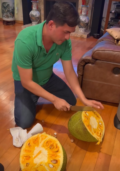 Khoảnh khắc cuối đời của Đức Tiến.