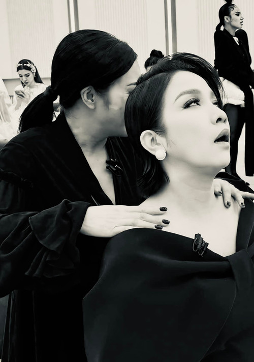 Ca sĩ Phương Thanh phản hồi vụ "tác động vật lý" diva Mỹ Linh. Ca sĩ Phương Thanh phản hồi vụ "tác động vật lý" diva Mỹ Linh.