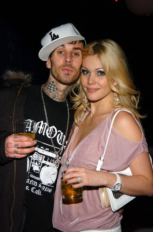 Travis Barker và Shanna Lynn Moakler trong thời gian còn là vợ chồng. Travis Barker và Shanna Lynn Moakler trong thời gian còn là vợ chồng.