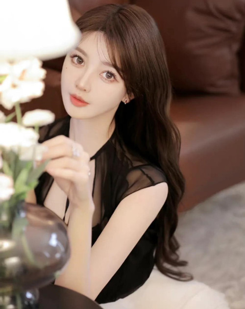 Diệp Kha bị chê ồn ào, EQ thấp. Diệp Kha bị chê ồn ào, EQ thấp.