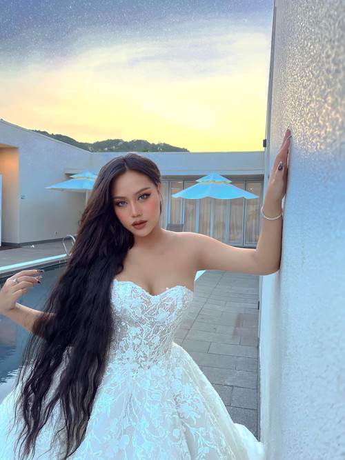 Ca sĩ Sofia. Ca sĩ Sofia.