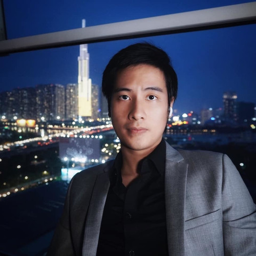 JV nói anh gặp khó khăn khi chuyển sang sản xuất phim. Ảnh: FBNV. JV nói anh gặp khó khăn khi chuyển sang sản xuất phim. Ảnh: FBNV.