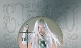 Phùng Khánh Linh viết tiếp "Giữa Một Vạn Người" trước thềm concert ở TP.HCM