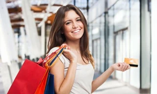 Chi tiêu từ thẻ tín dụng: Giúp bạn "hời" một khoản nhưng chớ vung tay quá trán