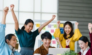 Làm công việc yêu thích: Được làm chính mình nhưng cũng phải sống vì mình