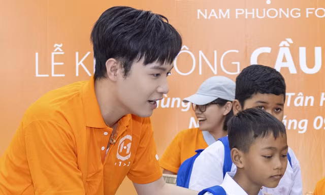 Xây cầu cho học sinh Vĩnh Long và Cà Mau