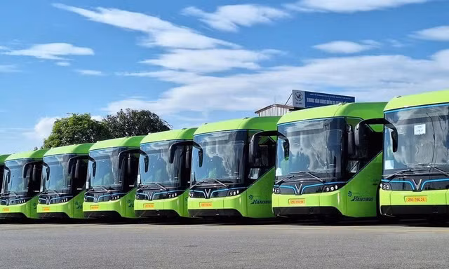 Tuyến buýt số 54 Long Biên - Bắc Ninh được thay mới phương tiện bằng xe điện