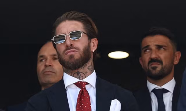 Bức ảnh toàn huyền thoại khiến diện mạo Sergio Ramos gây sốt