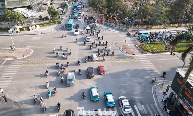 Phương tiện đi lại ra sao sau khi nút giao Lê Văn Lương - Nguyễn Tuân được mở rộng?