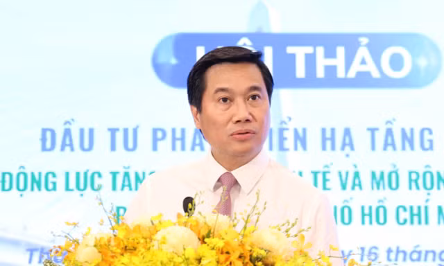 Ông Nguyễn Tường Văn - Thứ trưởng Bộ Xây dựng - phát biểu chỉ đạo hội thảo.