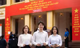 Sinh viên Thủ đô nô nức đi bầu cử từ sáng sớm: Tự hào cầm lá phiếu trọn niềm tin
