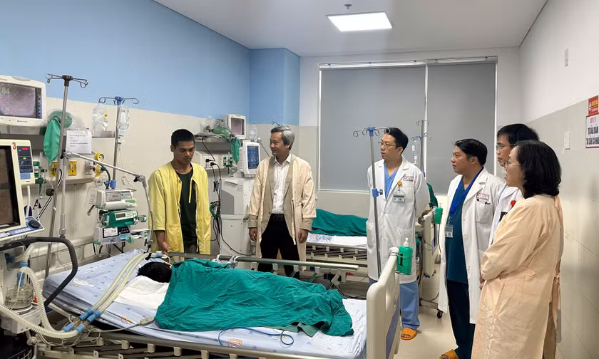 Thần tốc đưa thuốc giải độc từ Châu Âu về Đà Nẵng cứu bệnh nhi