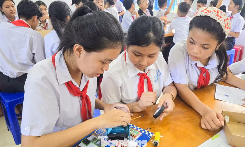 Đà Nẵng đưa Robotics đến với học sinh miền núi