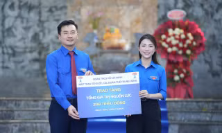 Gần 400 triệu đồng nguồn lực đến với người dân vùng khó Thanh Hóa