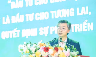 Học bổng giúp tân sinh viên đầu tư cho ngoại ngữ, kỹ năng