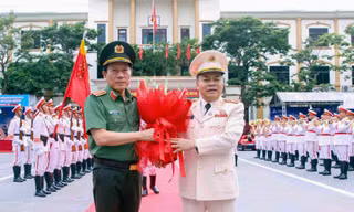 Học viện Phòng cháy, chữa cháy và cứu nạn, cứu hộ đón Huân chương Bảo vệ Tổ quốc hạng Nhất