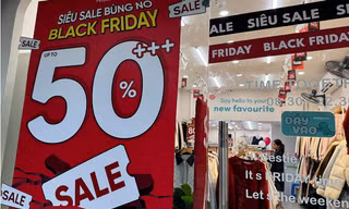 Giảm giá tới 80% vẫn ế: Khách ngán ‘khuyến mãi ảo’ dịp Black Friday