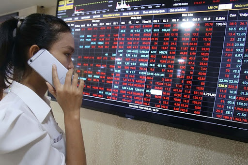 Nhà đầu tư ồ ạt bán tháo, VN-Index bị thổi bay gần 30 điểm - Ảnh minh họa ​