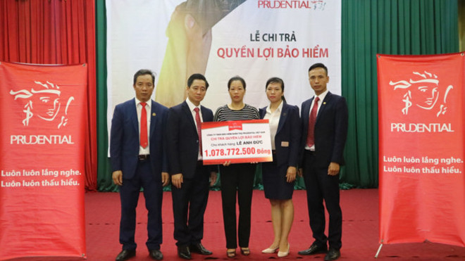 Prudential chi trả hơn 1 tỷ đồng cho gia đình khách hàng