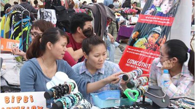 EVN đưa âm nhạc quý tộc xuống đường phố