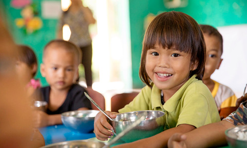 Abbott hợp tác cải thiện dinh dưỡng lâm sàng 