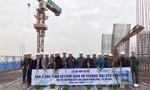 Lễ cất nóc tòa HH2 dự án Eco-Lake View, vượt tiến độ 2 quý
