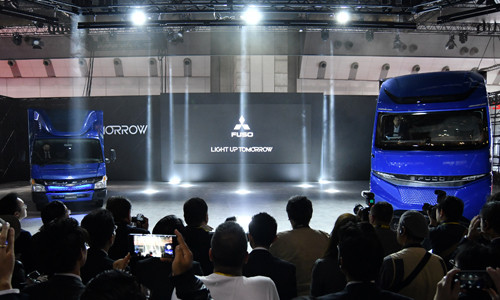 Ra mắt thương hiệu xe tải và xe khách chạy hoàn toàn bằng điện đầu tiên trên thế giới
